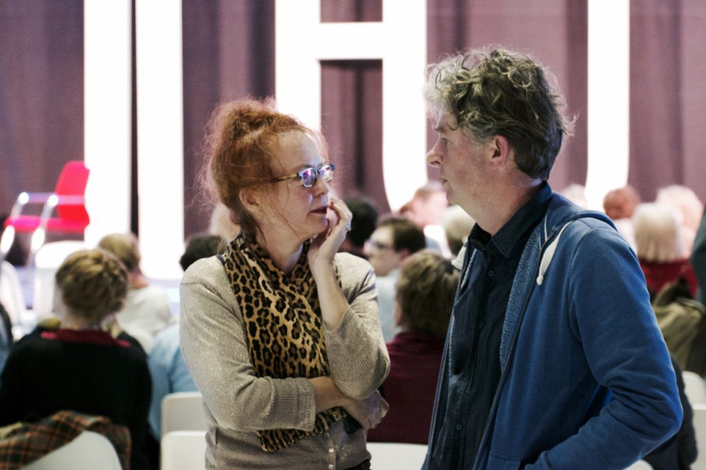 Toeschouwers praten nog even na. ©Marc Brester/AQM