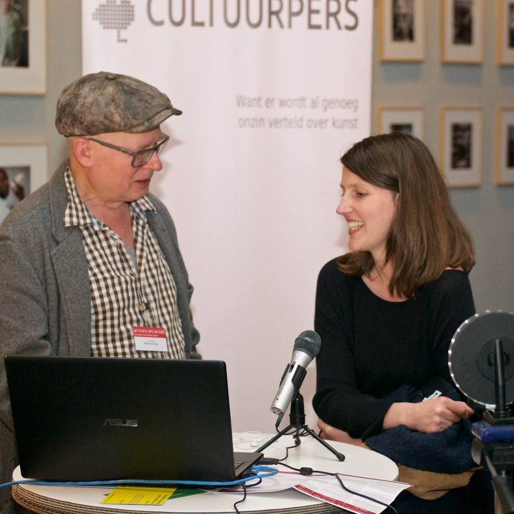 Bezoekers aan het woord tijdens de live-uitzending van het Cultureel Persbureau ©Marc Brester/AQM