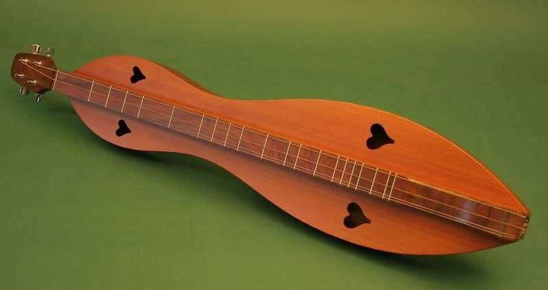 Appalachian dulcimer (fotocredit www.songofthewood.com)