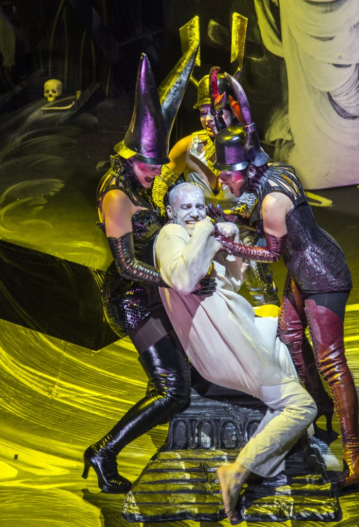 Theatre of the world - ©Ruth Walz