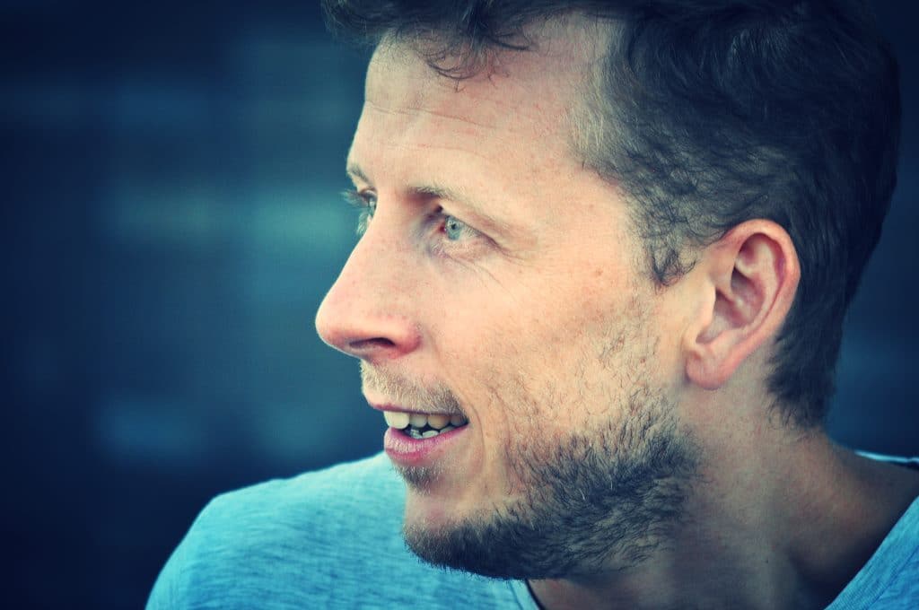 Jan Martens. Foto: Maarten van der Elst.