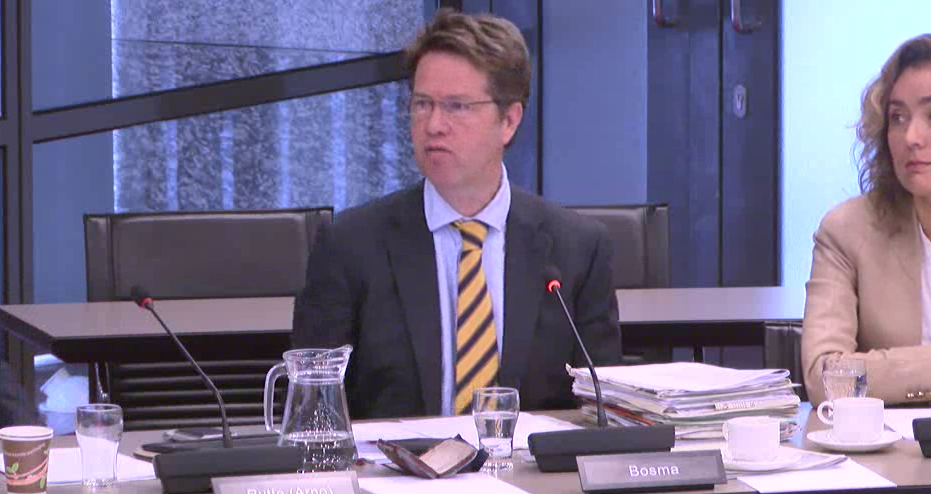 screenshot van commissievergadering op 11 november 2013