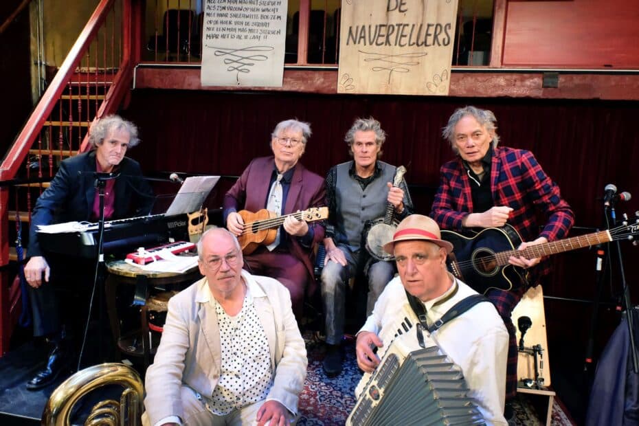 Groepsfoto De Navertellers door Jean van Lingen
