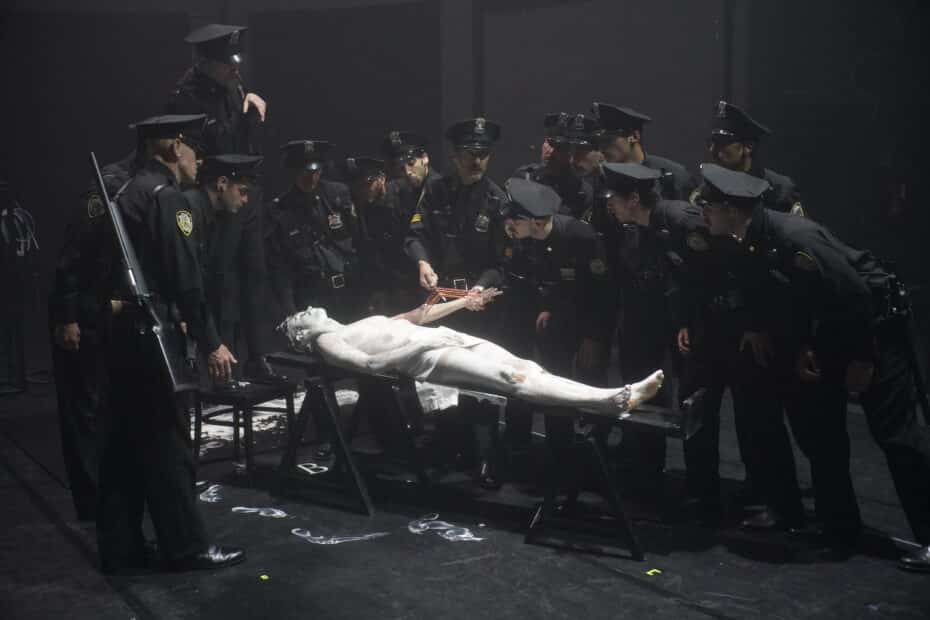 Scene uit Bros, foto door Luca del Pia